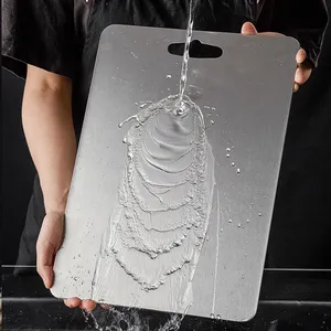 Planche à découper <span class=keywords><strong>Yamato</strong></span> en titane pur à 99,6 %, ensemble de 3 pièces - Écologique, antibactérien, épaisseur 1,5 cm pour une utilisation en cuisine - Product Image 4
