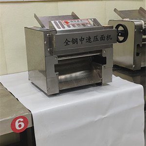 Impastatrice Elettrica Commerciale Nuova Condizione Pressa per Impasto Pizza Macchinario per Lavorazione Alimenti per Grano - Product Image 6