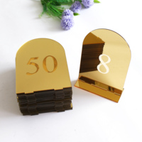 Support de numéro de table en acrylique doré personnalisé, miroir arqué, gravure personnalisée, pour décoration de table de mariage ou de banquet