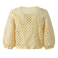 Ensemble élégant en maille pour femme : veste à manches longues ajourée et respirante ornée de diamants, et salopette longue ajustée