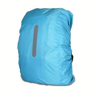 Housse de sac de voyage imperméable et réfléchissante pour la randonnée, le camping et les activités de plein air - Product Image 3