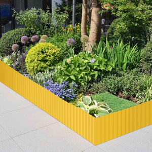 Bordure de <span class=keywords><strong>jardin</strong></span> en métal flexible ondulé noir industriel, finition en <span class=keywords><strong>acier</strong></span> résistant à la <span class=keywords><strong>rouille</strong></span>, peinture poudrée, style Art déco - Product Image 1