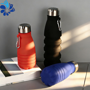 Bouteille d'eau pliable en silicone réutilisable avec mousqueton, idéale pour les voyages, les activités de plein air, cadeau unisexe - Product Image 3