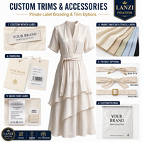 Robe midi en lyocell et lin à col en V, avec plis décoratifs, épaulettes, ceinture large et ourlet étagé, couleur ivoire, fabrication OEM/ODM pour marque privée