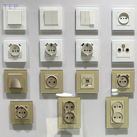 Enchufe Eléctrico de Diseño Moderno, 80*80, Ignífugo, Panel de PC, Enchufe Alemán con Conexión a Tierra Estándar, 16A 250V~