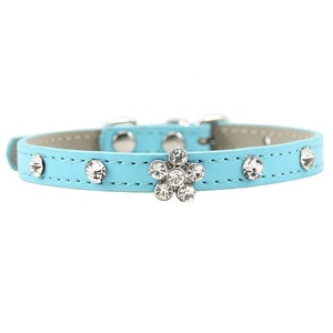 Collar de Lujo Moderno para Gato y Perros Pequeños Elegante con Pedrería Brillante y Adorno de Flor Bonita Patrón Sólido Hecho de <span class=keywords><strong>PU</strong></span> - Product Image 4