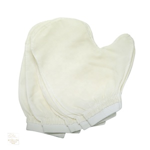 Guantes de ducha de seda con logotipo blanco personalizado, manopla de esponja de baño ovalada de muñeca elástica duradera, exfoliante corporal, cepillos de baño muertos, depuradores - Product Image 3