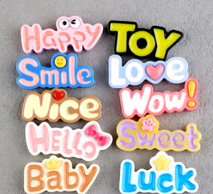 Assortiment de breloques <span class=keywords><strong>d</strong></span>écoratives en résine à dos plat pour téléphones, sacs, chapeaux, chaussures, vêtements, accessoires capillaires, lettres, plantes, fruits, cœurs, océan - Product Image 1