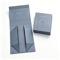 Boîte cadeau rigide pliable personnalisée avec doublure en mousse et gaufrage pour l'emballage d'écouteurs et de produits audio