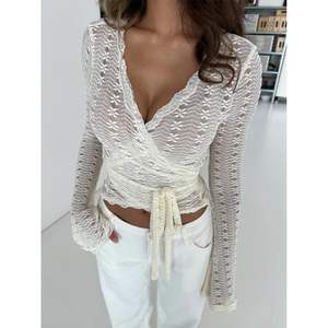 Haut court en dentelle transparente à manches longues pour femme, col en V, style Y2K, respirant, blanc, personnalisé 2026 - Product Image 2