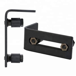 RHETECH 8-en-1 <span class=keywords><strong>Guide</strong></span> de plancher de <span class=keywords><strong>porte</strong></span> de grange en acier réglable DIY 8 1 Tous les rouleaux de <span class=keywords><strong>porte</strong></span> de <span class=keywords><strong>placard</strong></span> <span class=keywords><strong>coulissante</strong></span> - Product Image 4