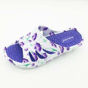 <span class=keywords><strong>Sandalias</strong></span> de plataforma de tacón alto con estampado de flores para mujer, zapatillas hawaianas de playa, deslizantes, calzado de EVA para exteriores, diseño de lujo - Product Image 4