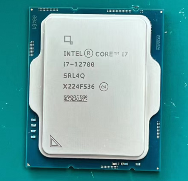 For Used Intel Core I7-12700 Desktop CPU Processor 8 Cores Threads LGA1700 up to 4.9GHz 25MB
