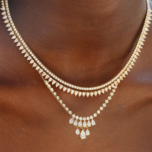 Collana Gemnel in Argento 925 con Daphne in Zirconia Cubica, Diamanti Taglio Rotondo e a Goccia, Gioiello di Lusso per Uso Quotidiano e Formale - Product Image 2