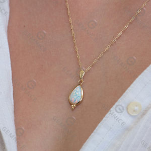 Gemnel Trendy Versatile Chain 925 Collar con colgante de ópalo de lágrima estándar de plata - Product Image 3