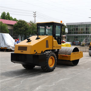 Vente Chaude Compacteur à Rouleau Vibratoire Monocylindre de 8 Tonnes à Tambour Lisse de Haute Qualité - Product Image 4