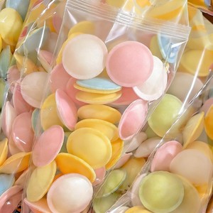 Bonbons aux fruits exotiques en forme de soucoupe volante, gaufrettes croustillantes rétro avec design satellite coloré, snacks OEM/ODM haut de gamme, vente chaude - Product Image 4