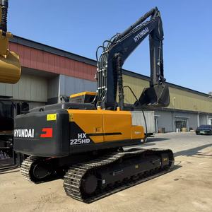 Excavadora HYUNDAI HX225 90% Nueva, Original de Corea, con Certificación EPA y CE - Product Image 5