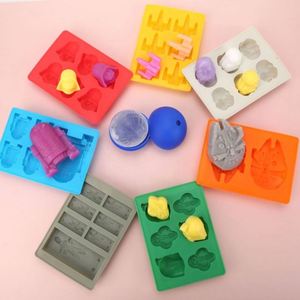 Moldes de silicona para cubitos de hielo, chocolate, caramelos y gelatina, OEM y ODM, 8 juegos de formas de personajes de guerra - Product Image 1