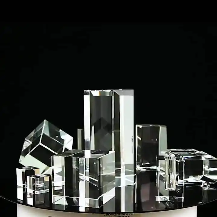 Fotoğraf için JY popüler toptan kozmetik tabanı 3d küp boş kristal blok