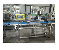 Machine automatique de remplissage de pizza sauce pizza brossage fromage