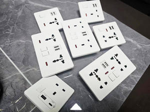 Enchufe de 13A conmutado estándar del Reino Unido con 2 puertos USB, panel de PC esmerilado gris Iluminación eléctrica Enchufes de interruptores de pared - Product Image 5