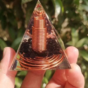 Pyramide verticale d'énergie orgonique avec bobine de cuivre et copeaux de cristal, artisanale, style Art Déco, pour la guérison et la décoration de la maison et du bureau |   Baptême Anniversaire - Product Image 4