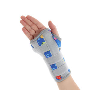 Penahan fiksasi pergelangan tangan bernapas dapat diatur, penahan tali pergelangan tangan untuk ketinggian dan penstabil pergelangan tangan jempol terowongan Karpal - Product Image 2