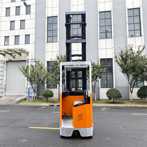 รถยกยังเก็บสินค้าแบบ Reach Truck ยี่ห้อ Younglift รับน้ำหนักได้ 2500 กิโลกรัม - Product Image 6