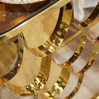 Table de réception de mariage élégante et moderne, table de bar en acier inoxydable à motif écailles de poisson dorées pour la présentation de gâteaux, fleurs et desserts