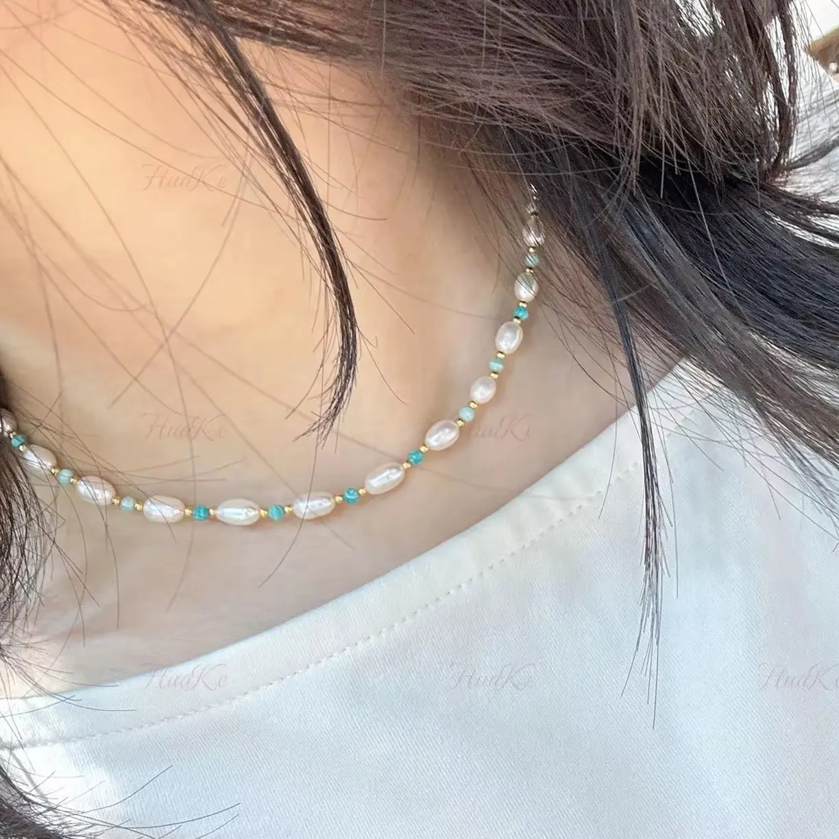 Accesorios de verano 2024 collar de perlas naturales con cuentas de piedras preciosas verdes del océano para collar de piedra verde unisex collar de playa colorido