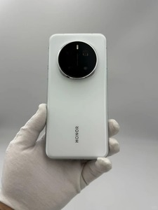 Venta al Por Mayor de Teléfonos Móviles HONOR Magic7 Pro Originales Desbloqueados, Usados, 99% Nuevos, con Excelente Batería, 5G, de Segunda Mano - Product Image 1
