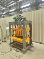 Machinerie de fabrication de briques, machine automatique de fabrication de blocs QTJ4-40A, machine de fabrication de blocs en béton pour les petites entreprises, idées de machines