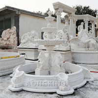 Fontaine de jardin antique en marbre, fontaine extérieure naturelle en marbre, fontaine avec statue de femme