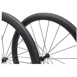 8-11 Sp <span class=keywords><strong>Ruedas</strong></span> de bicicleta de <span class=keywords><strong>carretera</strong></span> Carbono 26mm Ancho Llanta <span class=keywords><strong>Ruedas</strong></span> de freno 700c 50mm Clincher Rueda de ciclo sin cámara - Product Image 2
