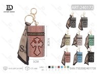 Llavero de malla 3D con patrón de cruz de diamantes de imitación rojos, parte trasera plana, termoadhesivo, accesorio para bolso - Product Image 3