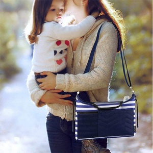 Choice Black and White Stripe <span class=keywords><strong>Cochecito</strong></span> Organizador Consola para padres con bolsillo para teléfono de malla grande - Product Image 2