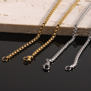 Collier militaire en acier inoxydable avec croix, pendentif gravé de 40mm pour hommes et femmes, cadeau à porter au quotidien - Product Image 4