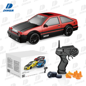 Remote Control Car RC Drift Car 1:16 Scale 4WD 18KM/H High Speed Model  Vehicle 2.4GHz with LED Lights Spray Rubber Tire Racing Sport Toy Car for