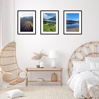 JCJMY Juego de 4 Marcos de Fotos Verticales Ligeros de 16x22 con 4 Paspartús (12x18 y 16x22) para Colgar en la Pared, Plexiglás, Paquete de 4, Negro