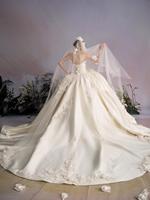 Robe de soirée moderne en satin, style princesse royale, avec fleurs 3D, dentelle, cristaux, longueur ras du sol, pour mariage ou bal