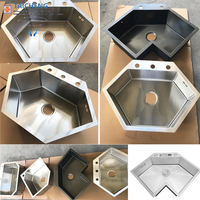Évier de cuisine hexagonal de forme unique, fait à la main, à cuve unique, en acier inoxydable avec surface brossée et design moderne