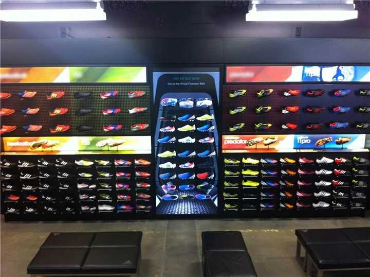 Modern Style Shoe Store Seating Furniture Decoration