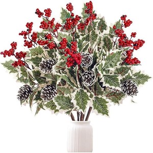 Ramo de Navidad Artificial con Bayas Rojas, Piñas y Hojas Verdes para Decoración Navideña del Hogar - Product Image 1