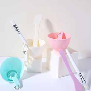 LMLTOP Ensemble de 6 bols en plastique blancs pour masque facial cosmétique DIY grande taille avec spatule D0892 - Product Image 4