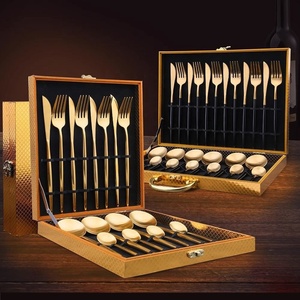 Juego de cubiertos gruesos y pesados de acero 18-10 dorado <span class=keywords><strong>mate</strong></span> de 24 piezas con caja de madera Juego de cubiertos para regalo familiar grande <span class=keywords><strong>Vajilla</strong></span> 24 piezas - Product Image 4