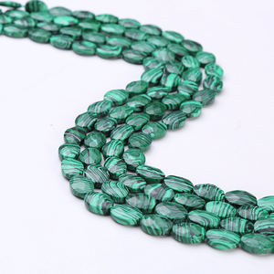 Assortiment de 2448 perles de pierres précieuses à vendre - Product Image 1