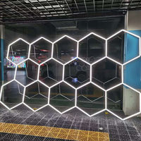 Lampu LED Heksagonal Lumens Tinggi dengan Bingkai untuk Showroom Mobil, Garasi, Bengkel Honeycomb, Lampu LED Detailing