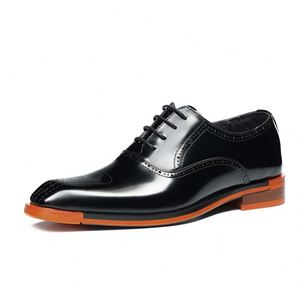 Chaussures habillées pour hommes, style Oxford, élégantes, en cuir, pour les occasions spéciales, de haute qualité, personnalisables, vente en gros - Product Image 1