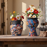 Vases en céramique et porcelaine, pots à fleurs, jardinières, pots en argile, accessoires de décoration pour la maison et le bureau, style moderne et créatif.